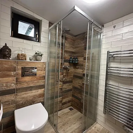 Semesterbostad Miracle *