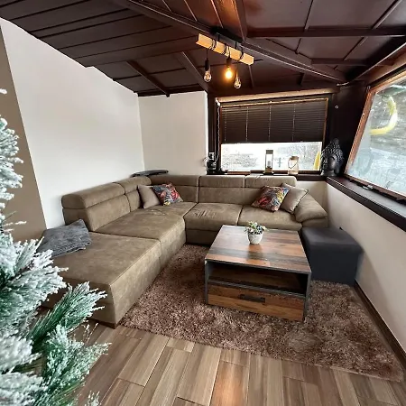 Semesterbostad Miracle *